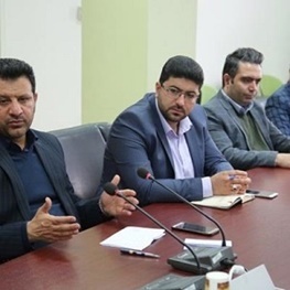 یکپارچه سازی اکران عمومی بنر و آذین بندی دهه فجر در کرج برنامه ریزی شد