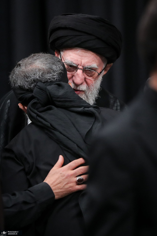 مراسم عزادارای شب عاشورا با حضور رهبر انقلاب اسلامی