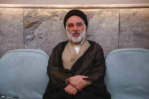 مراسم ختم مادر عباس عبدی