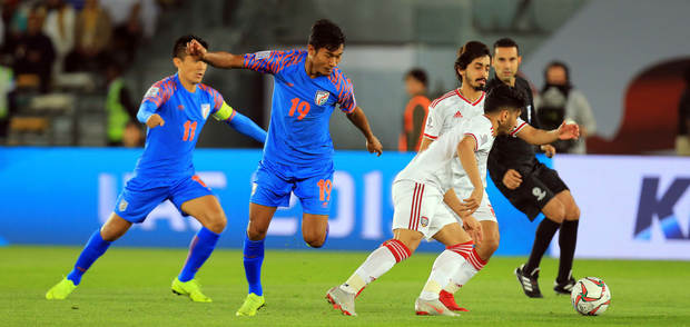 میزبان به بازی ها برگشت/ شکست هند برابر امارات و پیچیده شدن داستان گروه A