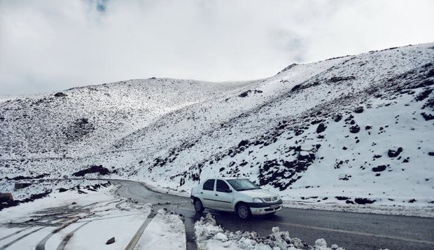 بارش برف و باران در جاده کرج - چالوس