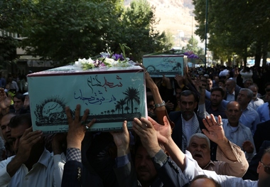 امام جمعه ایلام: روحیه شهادت طلبی مردم عامل مانع حمله نظامی دشمنان به ایران است