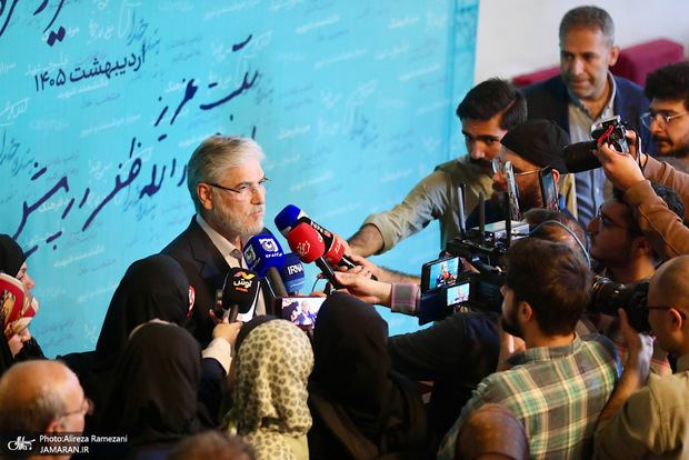 وزیر علوم: شهید لاریجانی علی‌رغم نامهربانی‌ها از نظام قهر نکرد/ ایشان آرمان‌ها و چهارچوب‌هایی داشت که در راستای حفظ و دستیابی به آنها، ناملایمات او را خرد نکرد و نشکست