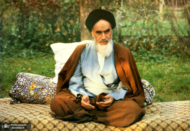 در آستانه شدت گرفتن قیام مردمی، امام چه توصیه‌هایی به ملت کردند؟