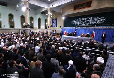 دیدار مسئولان نظام و میهمانان کنفرانس وحدت اسلامى‌ با رهبر معظم انقلاب