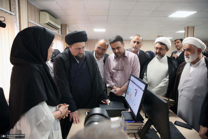 بازدید «سید حسن خمینی» از موسسه مطبوعاتی ایران