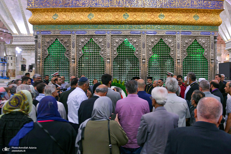 ادای احترام نمایندگان ادیان الهی به مقام شامخ امام خمینی (س)