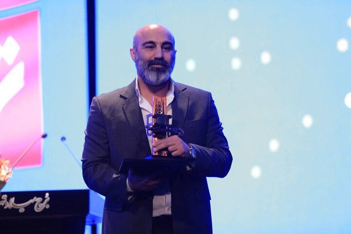 شبی برای تقدیر از جمشید هاشم پور و اجرای رضا یزدانی برای تهران