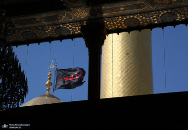 زیارت اربعین+ترجمه با صدای میثم مطیعی