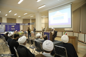 نشست علمی با موضوع تازه های پژوهشی انتشاراتی موسسه تنظیم ونشر آثار امام خمینی (ره)‎