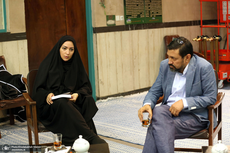شب شعر مجازی پروانگی در حسینیه جماران