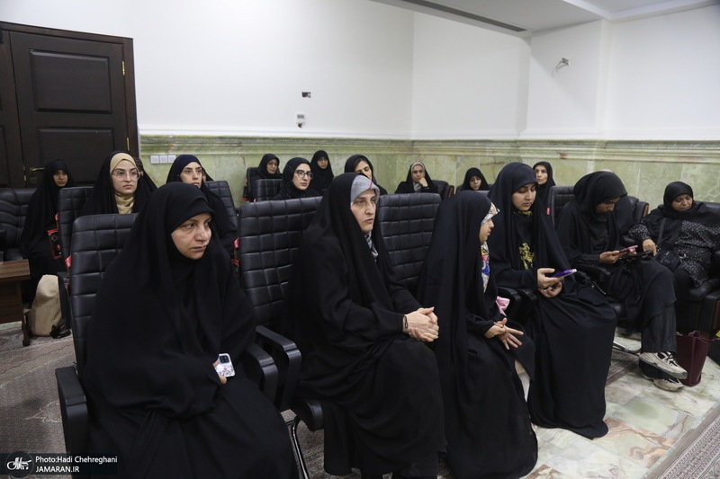 معرفی و بررسی کتاب «معبد زیر زمینی» در نشست عصرانه داستان قم