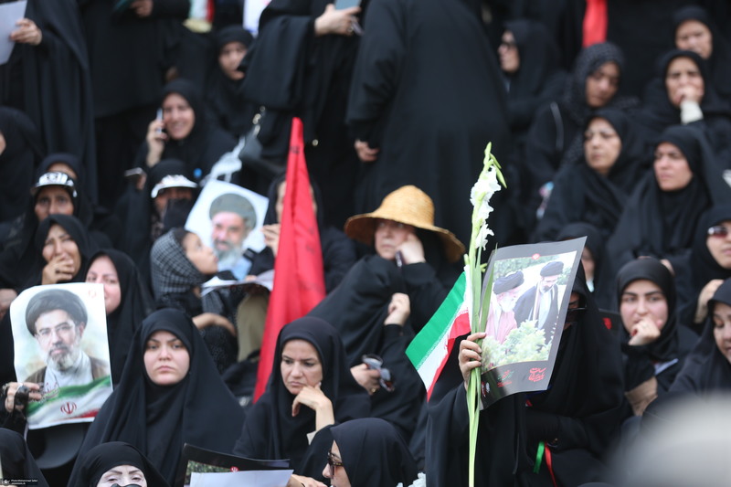 مراسم وداع با رهبر شهید انقلاب در مصلی تهران
