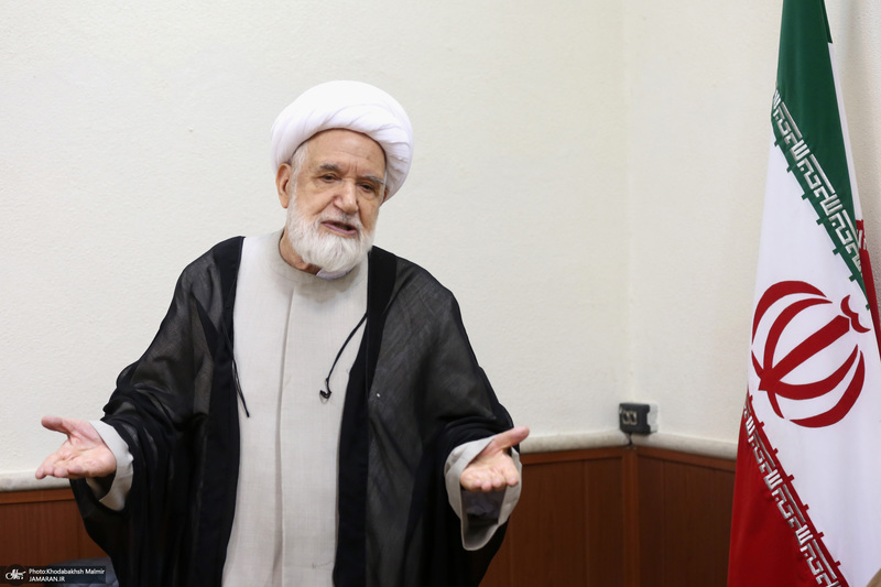 دیدار مهدی کروبی با سید حسن خمینی و جمعی از فعالان سیاسی