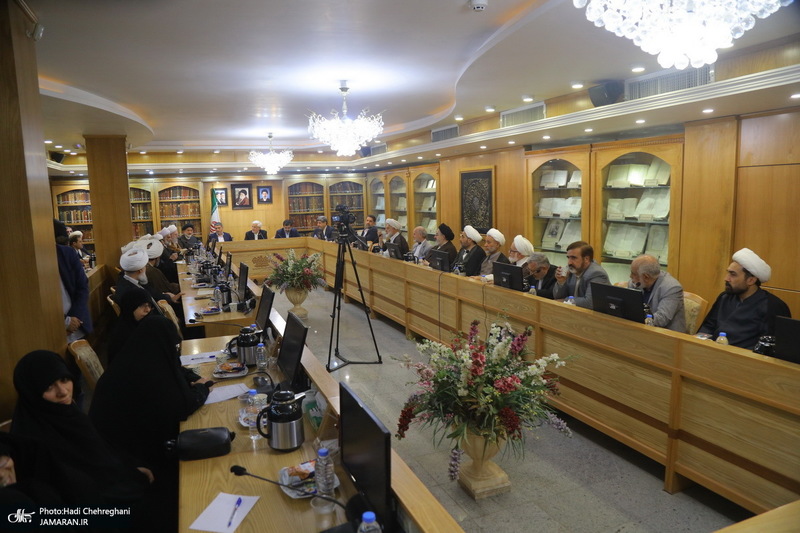 دومین روز سفر محمدرضا عارف به قم