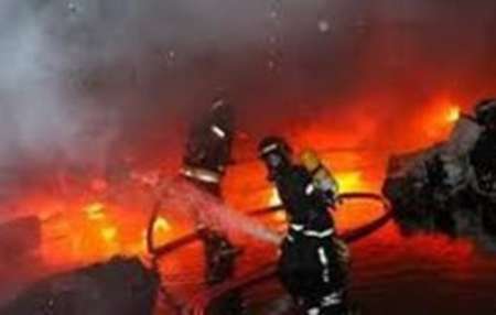 آتش سوزی وریزش ساختمان 7طبقه درحال ساخت 2 مصدوم برجای گذاشت