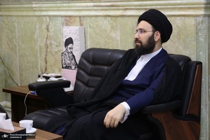 نشست علمی بررسی شخصیت و اندیشه تفسیری شهید آیت الله سید مصطفی خمینی