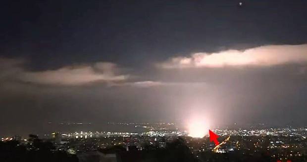 موج جدید عملیات وعده صادق۳/ اصابت موشک‌های ایران به تل‌آویو، حیفا و عسقلان/ حمله ترکیبی از یمن و ایران / میلیون‌ها صهیونیست بلاتکلیف در پناهگاهها مانده‌اند + عکس و فیلم