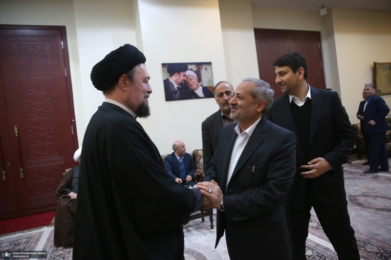 حاشیه تجدیدمیثاق رئیس جمهور و اعضای دولت با آرمان‌های بنیانگذار جمهوری اسلامی ایران