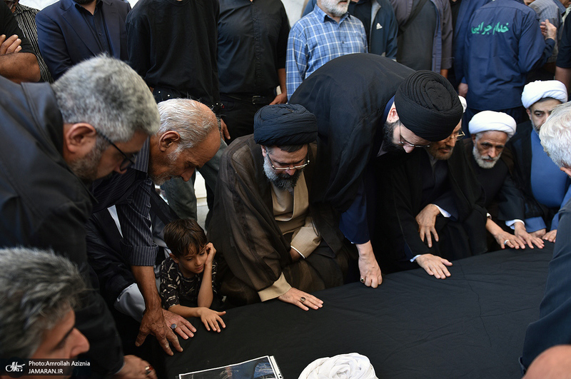 مراسم خاکسپاری پیکر مرحوم محمدعلی جماعتی (ره) در حرم امام خمینی (س)