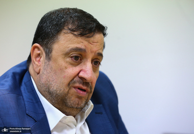 فیروزآبادی: تحول‌آفرینی هوش مصنوعی نیازمند سیاست‌گذاری هوشمندانه است/ ما هیچ بانک اطلاعاتی کامل، معتبر و قابل اتکایی در کشور نداریم؛ این مسئله بسیار خطرناک است/ نگاه ساده‌انگارانه و تقلیدی به هوش مصنوعی، کشور را در معرض وابستگی عمیق‌تر قرار می‌دهد