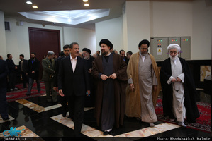 حاشیه تجدید میثاق رییس جمهوری و اعضای هیئت دولت با آرمان های حضرت امام(س)