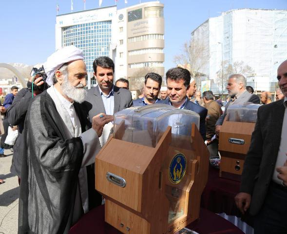 جمع آوری کمک های مردم کردستان در جشن نیکوکاری آغاز شد