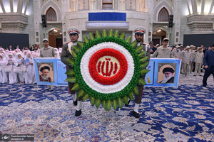 مراسم جشن فرزندان به تکلیف رسیده کارکنان سپاه در حرم مطهر امام خمینی (س)