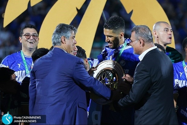 خداحافظی حسینی با استقلال هم جنجالی شد