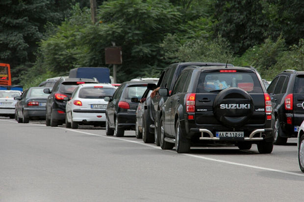 راههای مازندران در محاصره ترافیک خودروها