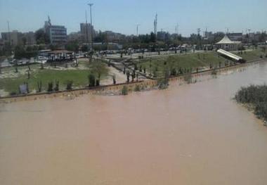 سیلاب، جاده ساحلی اهواز را بست