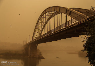 آسمان خوزستان گرد و خاکی می شود