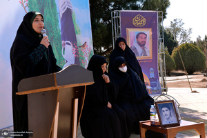 مراسم درختکاری در جوار حرم مطهر امام خمینی (س)