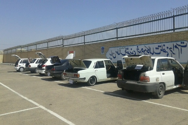 پلیس 6 دستگاه خودرو را در اردستان به جرم مزاحمت توقیف کرد