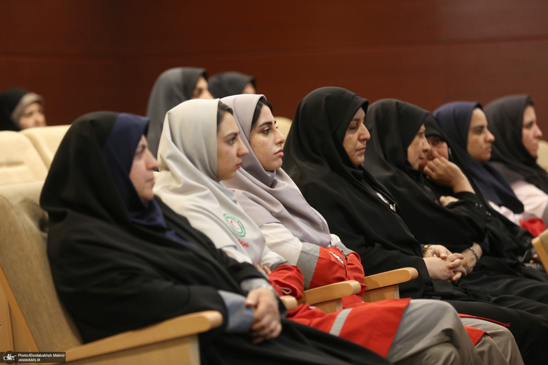 دیدار رییس و امدادگران جمعیت هلال احمر با سید حسن خمینی