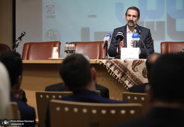 سنایی، مشاور رییس‌جمهور: علوم سیاسی در کشور ما دچار غرب‌زدگی و ضدغرب‌زدگی است؛ این علم ایرانی نشده است/ در دانشگاه‌های ما برخی سیاست در اروپا را می‌ستایند و برخی آن را کاملا نفی می‌کنند/ تکثر دانشگاه‌ها یک چالش است؛ ما همیشه افراط و تفریط می‌کنیم