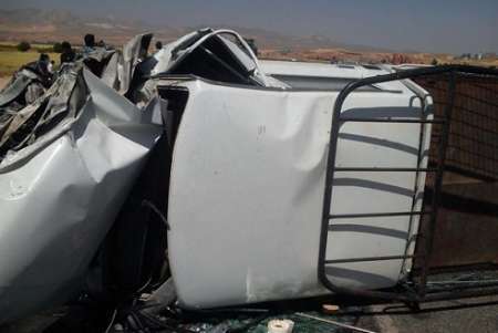 تصادف مزدا با پراید در جاده یاسوج - اصفهان پنج مصدوم برجای گذاشت