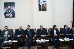 حاشیه تجدید میثاق رییس و اعضای مجمع تشخیص مصلحت نظام با آرمان‌های امام خمینی