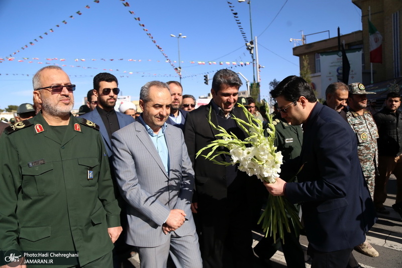 مراسم 12 بهمن و گلباران بیت امام خمینی(س) در قم