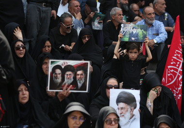 شبکه آمریکایی: فریاد انتقام درمراسم وداع با آیت‌الله خامنه‌ای طنین انداز شد