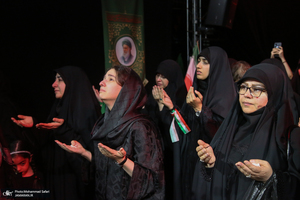 مراسم عزاداری امام حسین (ع) در خیابان کشور دوست