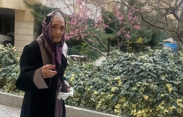 آذر عظیما درگذشت