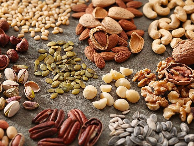 آجیل خام یا بو داده: کدام یک سالم تر و مفیدتر است؟