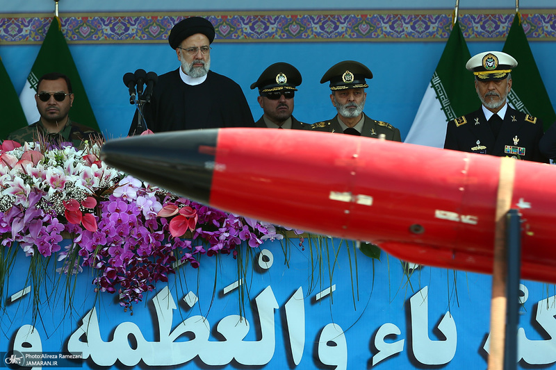 مراسم رژه روز ارتش در جوار حرم مطهر امام خمینی (س) - 2