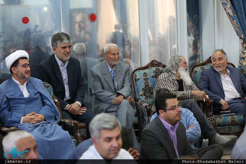 دیدار اعضای ستاد مرکزی برزگداشت حضرت امام خمینی(س) با سید حسن خمینی