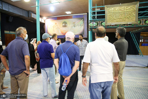 بازدید جمعی از گردشگران خارجی از بیت امام خمینی در جماران‎‎