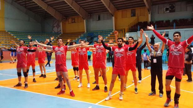 صعود تیم والیبال شهرداری قزوین به مرحله حذفی لیگ دسته اول کشور