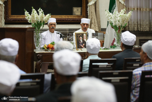 مراسم بزرگداشت امام خمینی(س) در آدریان زرتشتیان