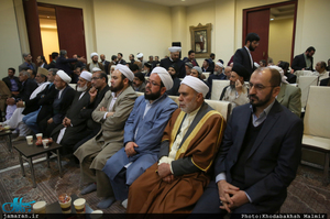 دیدار جمعی از میهمانان کنفرانس وحدت اسلامی با سید حسن خمینی