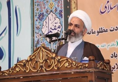 معاون شورای سیاستگذاری ائمه جمعه: سلبریتی ها فکر می کنند خارج از کشور برایشان خانه امنی است در حالی‌که اینطور نیست/ دشمن تا 10 سال آینده هم به چنین قدرتی در ساخت پهپاد‌های ایرانی دست پیدا نمی‌کند